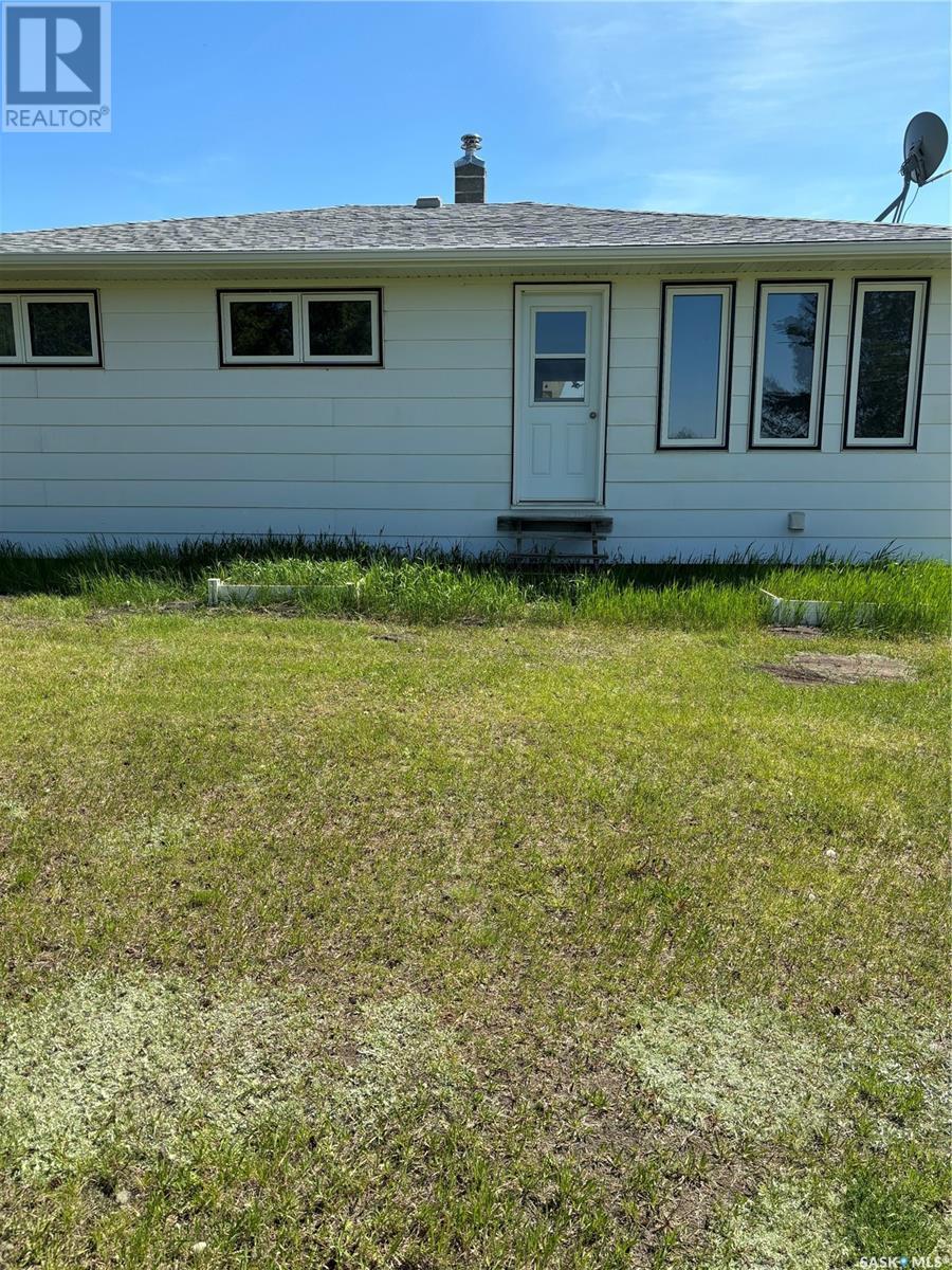 Pelly Farm, Livingston Rm No. 331, Saskatchewan  S0A 2Z0 - Photo 2 - SK976716