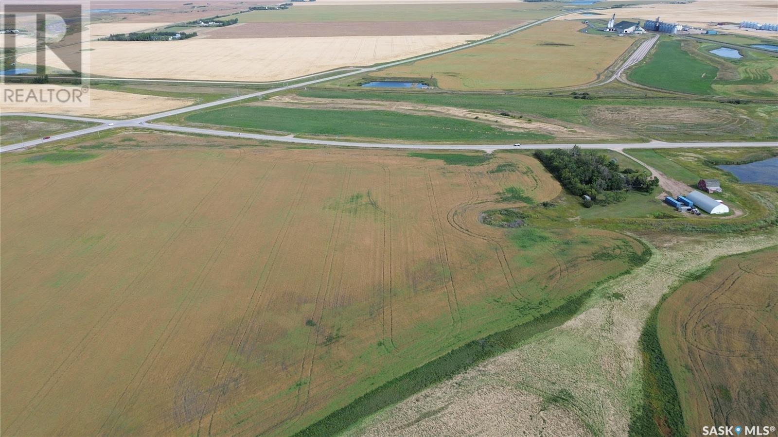 Highway 41&27 Quarter, Aberdeen Rm No. 373, Saskatchewan  S0K 0A0 - Photo 11 - SK982572