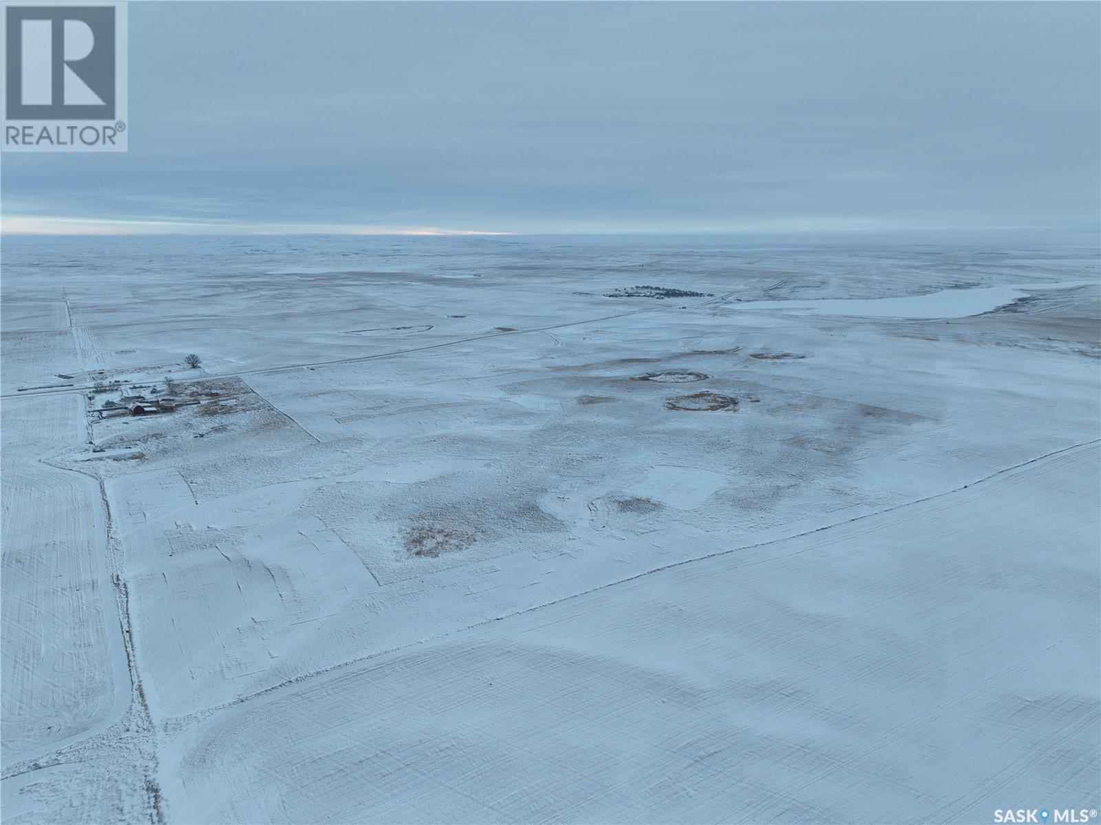 Lake Johnston Farm, Lake Johnston Rm No. 102, Saskatchewan  S0H 3G0 - Photo 8 - SK989069