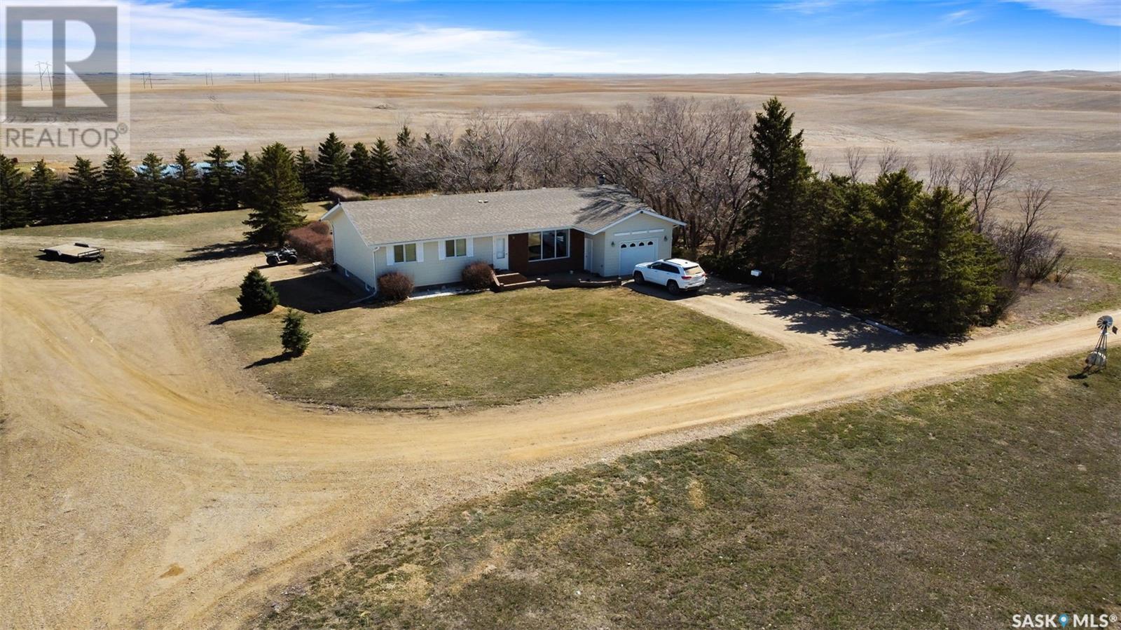 2 Grainland Quarters & Yard Near Gravelbourg, Sk, Gravelbourg Rm No. 104, Saskatchewan  S0H 0A6 - Photo 2 - SK002058