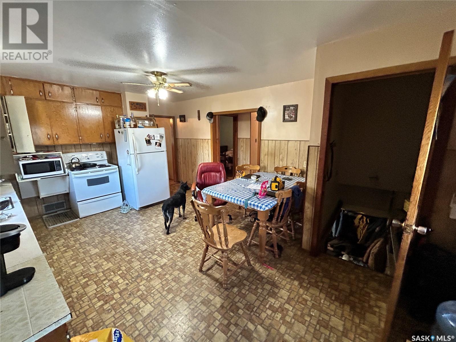 Hazel Cliff Ranch, Spy Hill Rm No. 152, Saskatchewan  S0A 2A0 - Photo 19 - SK004301